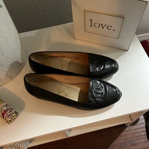 Ladies flats size 7. - Picture 3 of 3